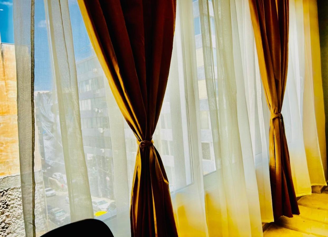Port Twins Suites No1 พีเรียส ภายนอก รูปภาพ