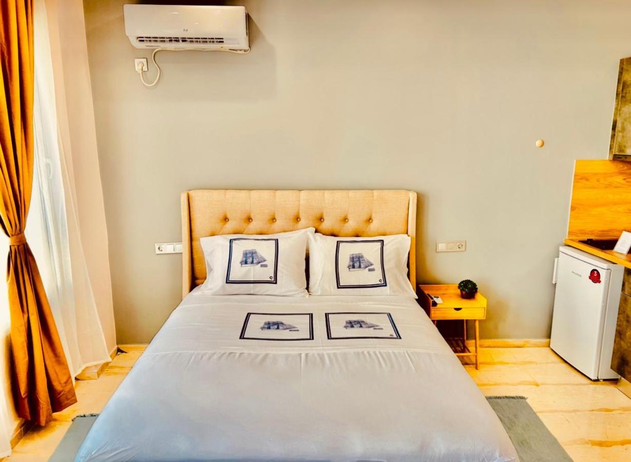 Port Twins Suites No1 พีเรียส ภายนอก รูปภาพ